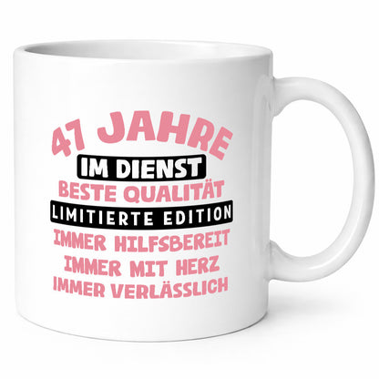 47 Jahre im Dienst | Jubiläum Arbeit v11 Geschenkidee Kollegen Büro Humor Tasse