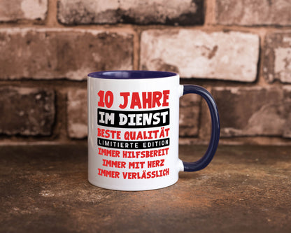 10 Jahre im Dienst | Jubiläum Arbeit v9 lustig Kollegen Büro Geschenk Tasse