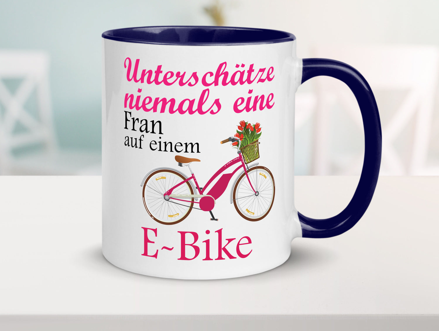 Unterschätze niemals eine Frau | E-Bike Sport Rad fahren lustig Humor