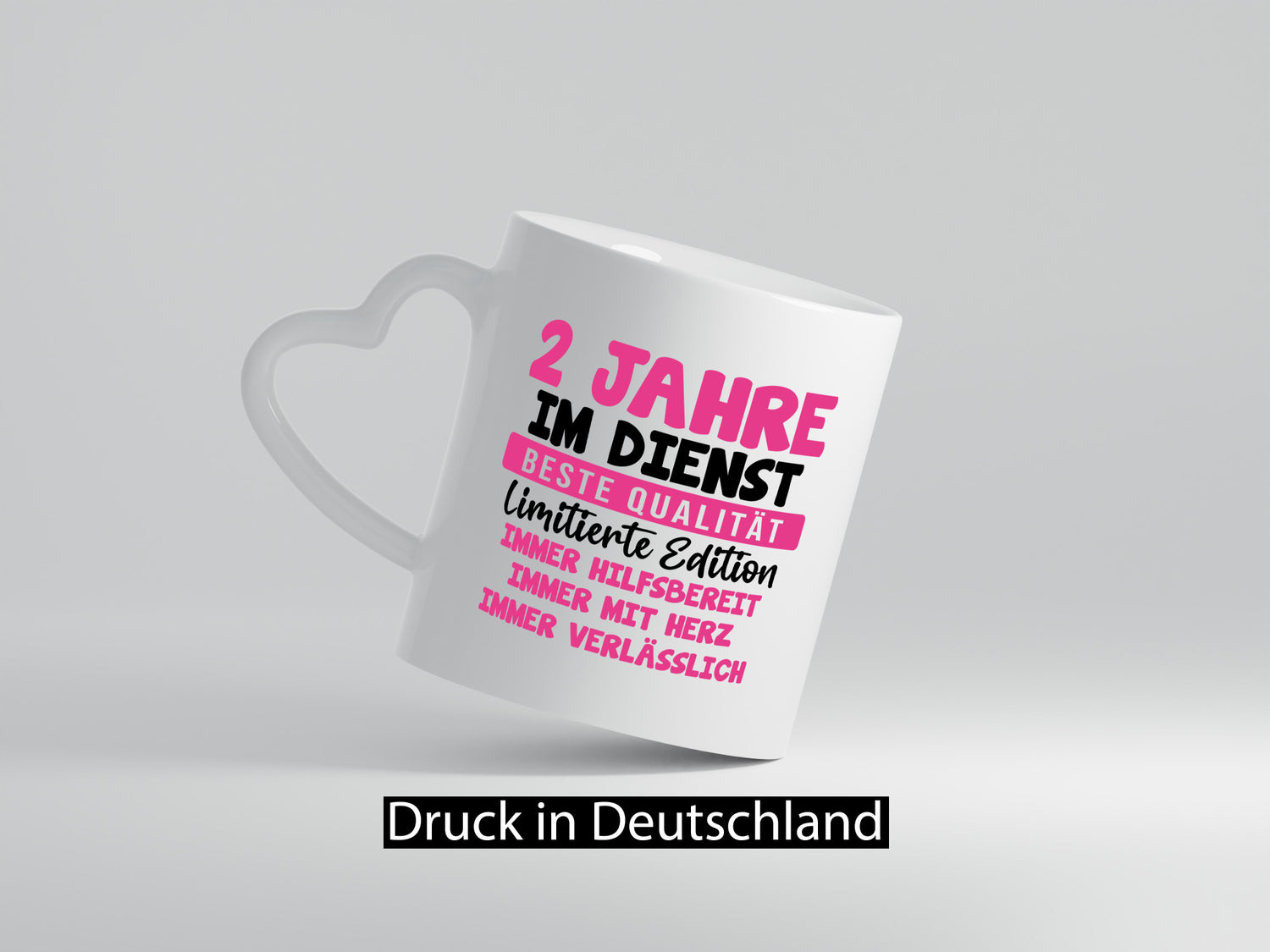 2 Jahre im Dienst | Jubiläum Arbeit v10 lustig Kollegen Büro Geschenk Tasse