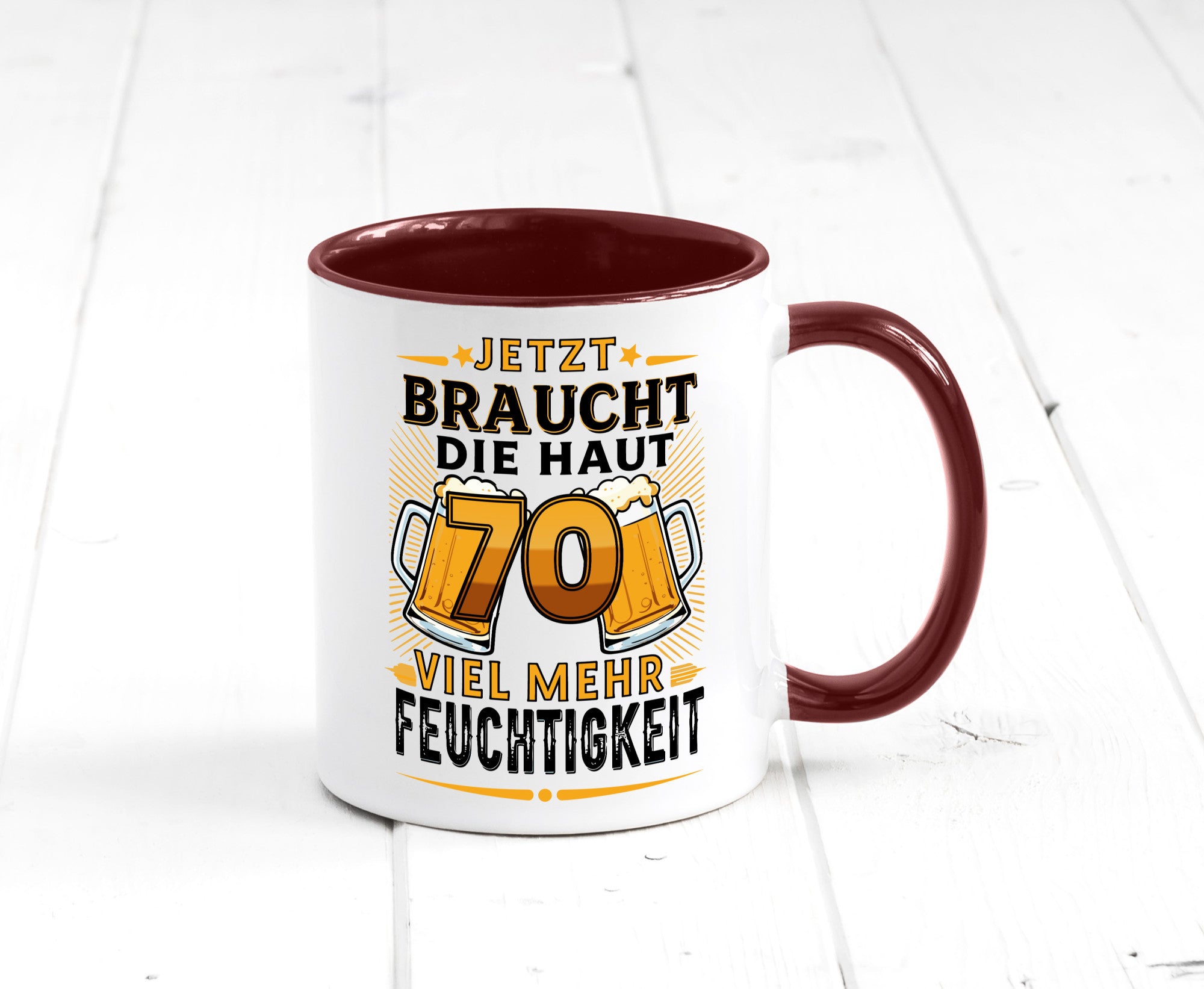 70 braucht die haut mehr Feuchtigkeit | 70. Geburtstag Humor Geschenkidee Tasse