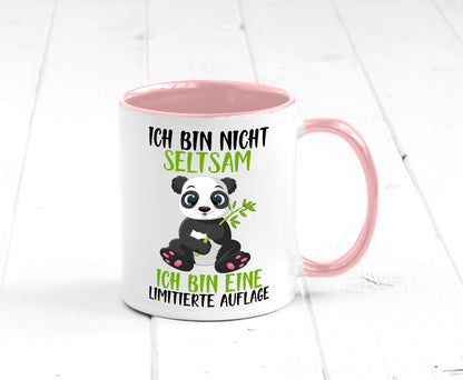 Ich bin nicht seltsam | süßer Pandabär lustiger Spruch Humor Geschenkidee Tasse