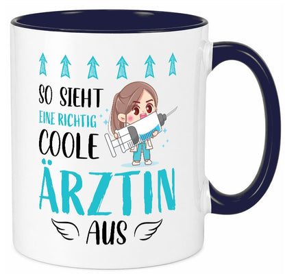 So sieht eine richtig Coole Ã„rztin aus | Krankenhaus Geschenk Humor Tasse