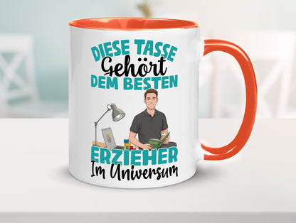 Im Universum: Erzieher | Pädagoge Schule lustig Humor Geschenkidee Geschenk