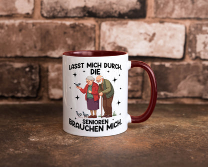Senioren brauchen mich | Altenpflege Pflegekraft lustiger Spruch Geschenk Humor