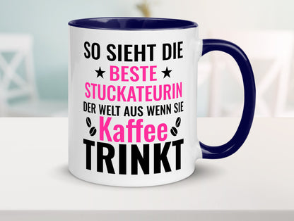 Kaffee trinkt: Stuckateurin | Innenausbau Geschenk Humor Geschenkidee lustiger