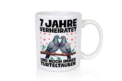 7 Jahre verheiratet | Turteltauben Ehe Ehepaar Geschenkidee Humor Tasse