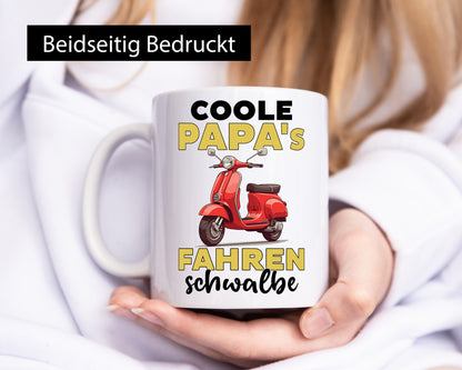Coole Papas fahren Schwalbe | DDR Mofa Moped v2 Geschenkidee Humor Tasse