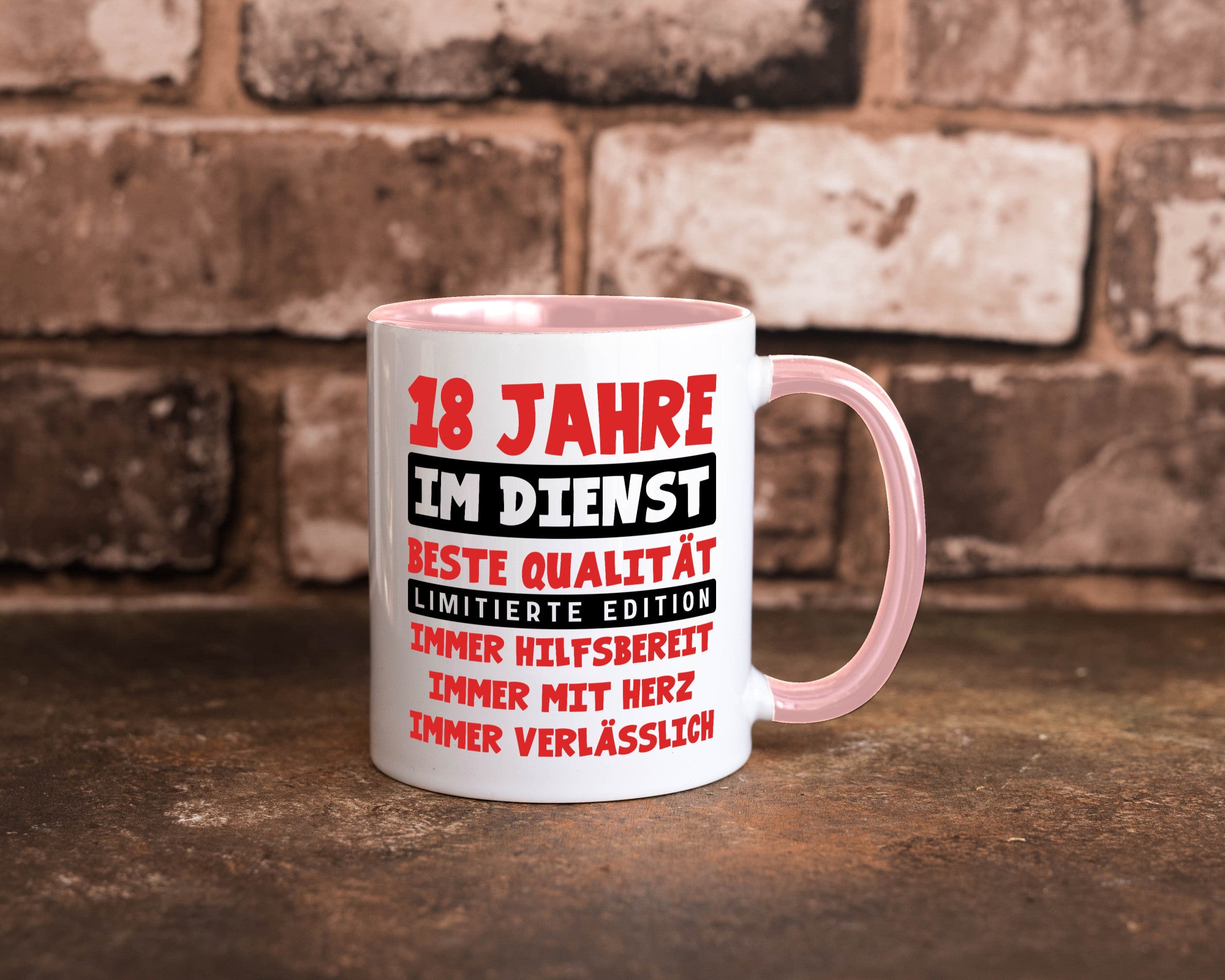 18 Jahre im Dienst | Jubiläum Arbeit v9 Geschenkidee Kollegen Büro Humor Tasse