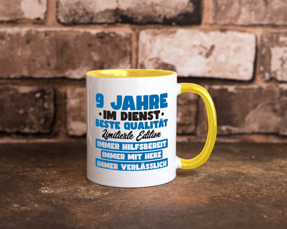 9 Jahre im Dienst | Jubiläum Arbeit v7 lustig Kollegen Büro Geschenk Tasse