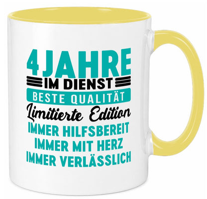 4 Jahre im Dienst | Jubiläum Arbeit v5 Geschenkidee Kollegen Büro Humor Tasse