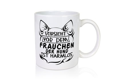 Vorsicht vor dem Frauchen der Hund ist Harmlos Humor Tierliebhaber Geschenkidee