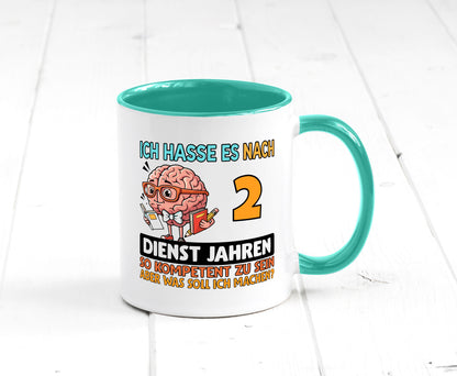 2 Dienstjahre | Arbeit Kompetent lustig Kollegen Büro Geschenk Tasse