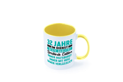 32 Jahre im Dienst | Jubiläum Arbeit v5 Geschenkidee Kollegen Büro Humor Tasse
