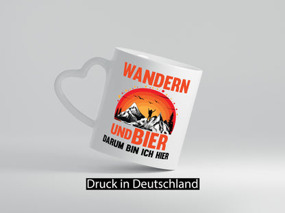 Wandern und Bier darum bin ich hier | lustiger Spruch Geschenk Humor