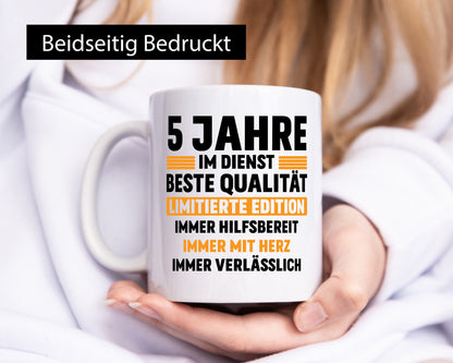 5 Jahre im Dienst | Jubiläum Arbeit v2 Geschenkidee Kollegen Büro Humor Tasse