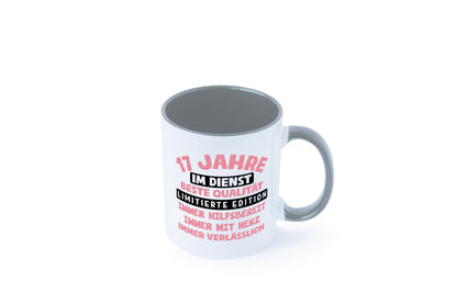 17 Jahre im Dienst | Jubiläum Arbeit v11 Humor Kollegen Büro Geschenkidee Tasse