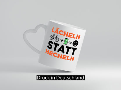 Lächeln statt hecheln | Radfahrer E-Bike Geschenk Humor Geschenkidee lustiger