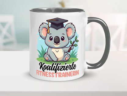 Koalifizierte Fitnesstrainerin | Trainerin Sport v2 Geschenkidee Humor Tasse