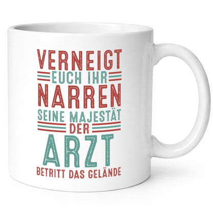 Verneigt euch: Arzt | Medizin Doktor Facharzt v2 Geschenkidee Humor Tasse