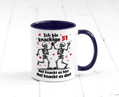 51. Geburtstag | Knackige 51 Ich bin alt v2 Humor Geschenkidee Tasse