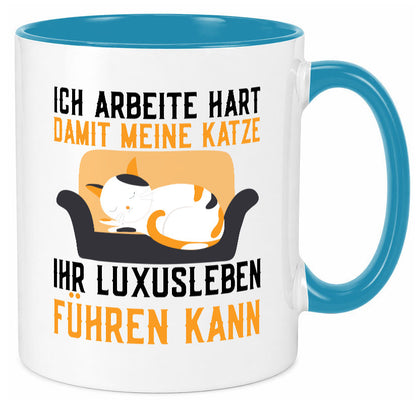 Ich arbeite hart | Luxusleben Humor Katzenliebhaber Geschenkidee Arbeit Tasse