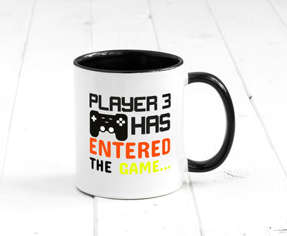 Player 3 | Schwangerschaft Tasse Nachwuchs Eltern Humor Geschenkidee