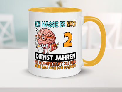 2 Dienstjahre | Arbeit Kompetent lustig Kollegen Büro Geschenk Tasse