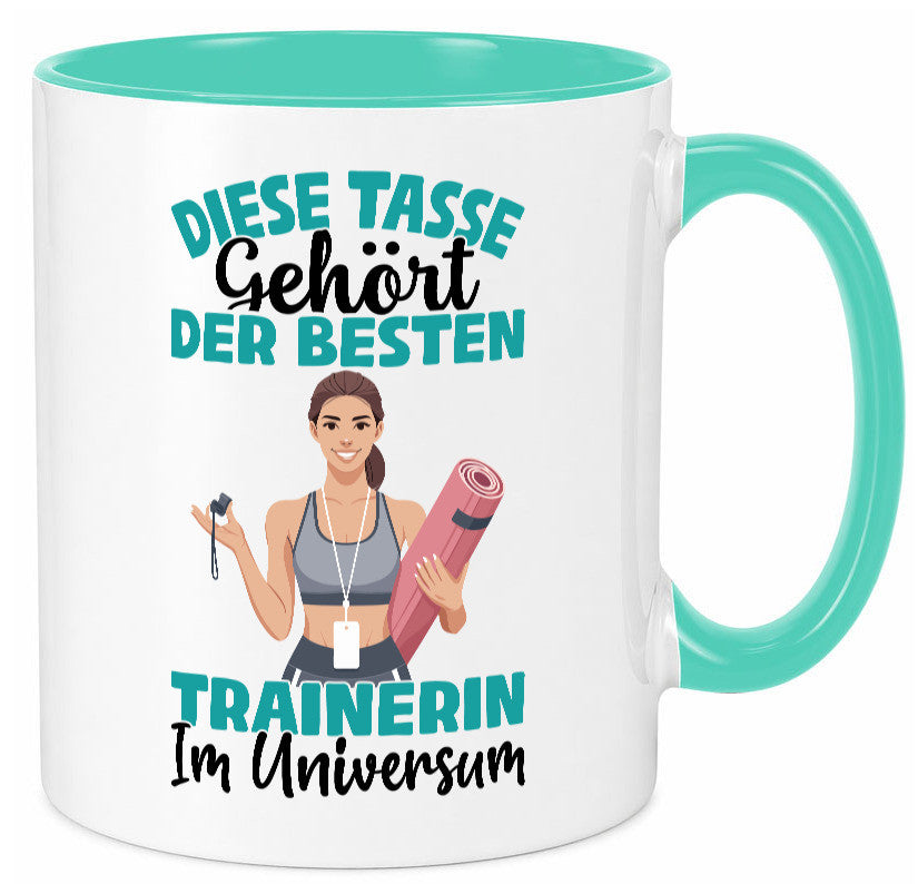 Im Universum: Trainerin | Sportverein Humor lustig Geschenkidee Geschenk Tasse
