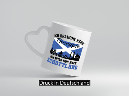 Ich muss nach Schottland | Urlaub Humor Geschenkidee Tasse