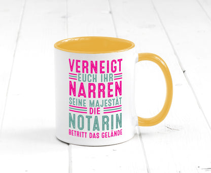 Verneigt euch: Notarin | Juristin lustig Humor Geschenkidee Geschenk Tasse