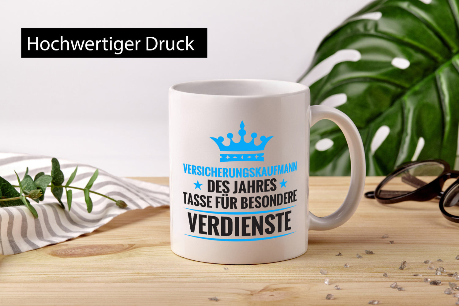 Besonderer Verdienst: Versicherungskaufmann | Kaufmann Humor Geschenkidee Tasse