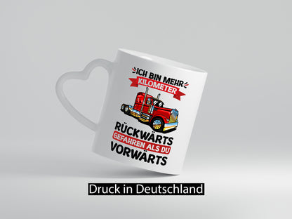Ich bin mehr Kilometer gefahren | LKW Trucker Geschenk Humor Geschenkidee