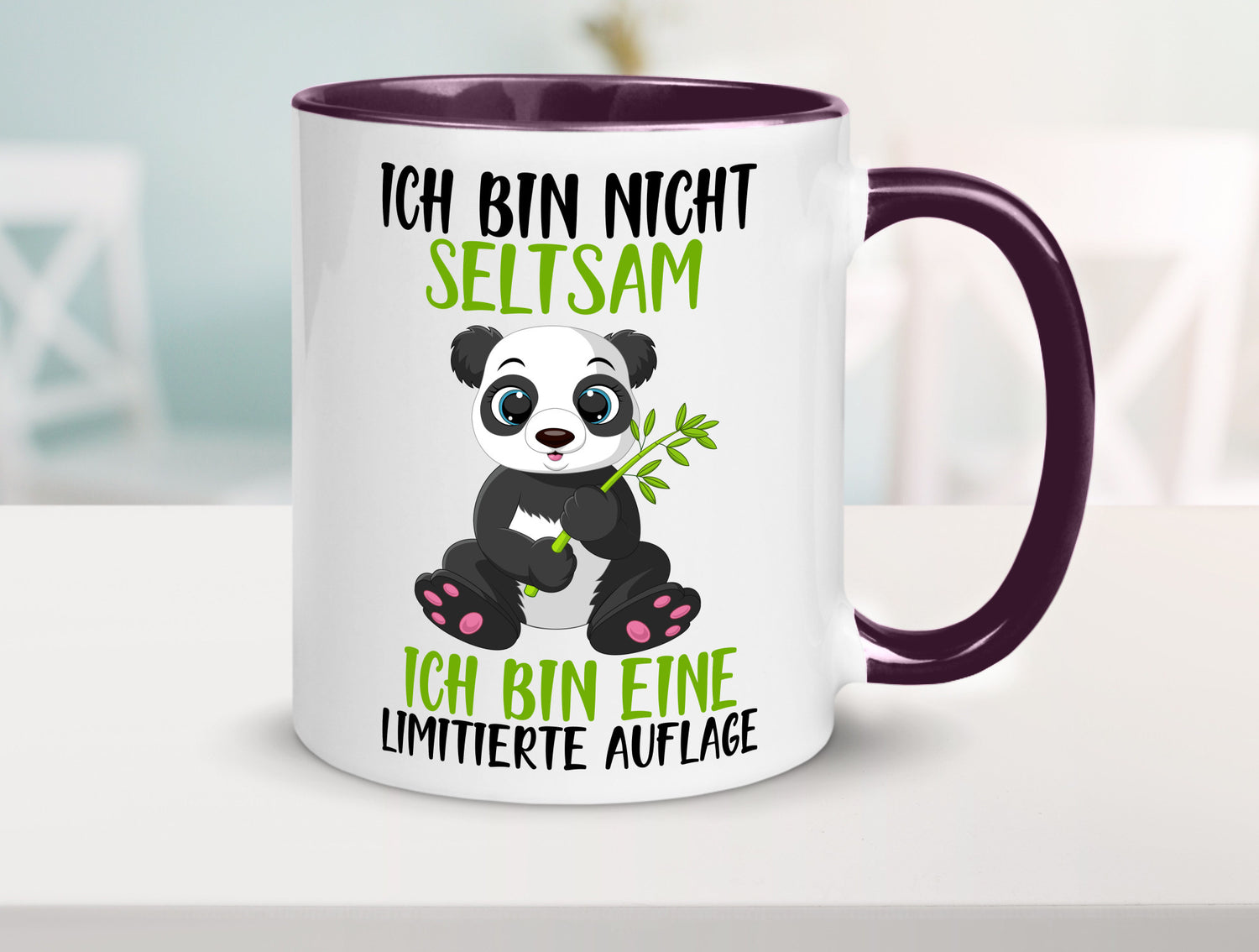 Ich bin nicht seltsam | süßer Pandabär lustiger Spruch Humor Geschenkidee Tasse