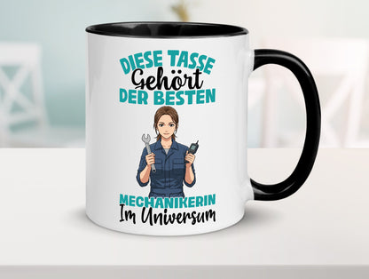 Im Universum: Mechanikerin | KFZ lustiger Spruch Geschenk Humor Geschenkidee Tasse
