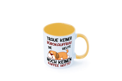 Traue keiner Bürokauffrau | Kauffrau lustig Arbeit Kollegen Büro Geschenk Tasse