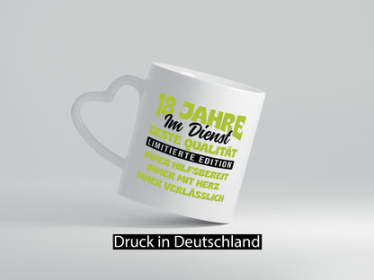 18 Jahre im Dienst | Jubiläum Arbeit v4 Geschenkidee Kollegen Büro Humor Tasse