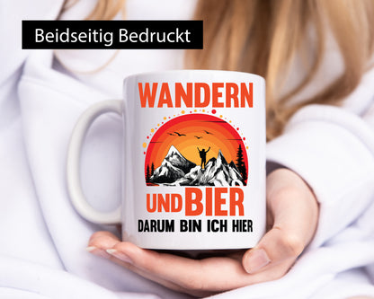 Wandern und Bier darum bin ich hier | lustiger Spruch Geschenk Humor
