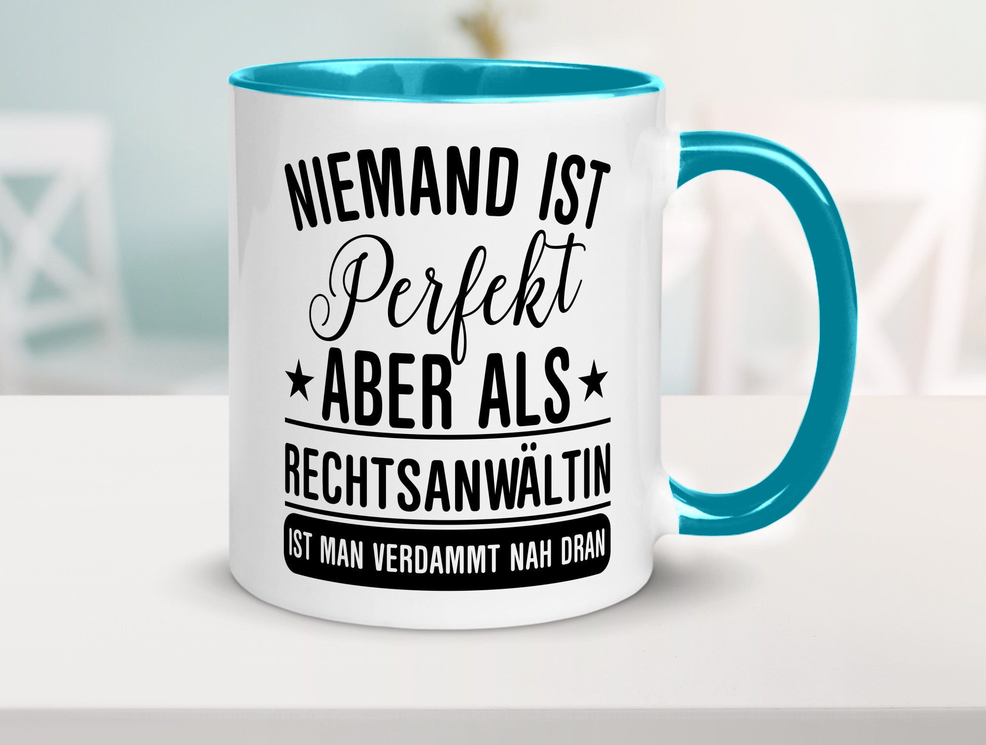 Verdammt nah dran: Rechtsanwältin | Jurstin Anwältin lustiger Spruch Geschenk