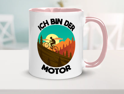 Ich bin der Motor | Mountainbiking Fahrrad Berge Geschenkidee Humor Tasse