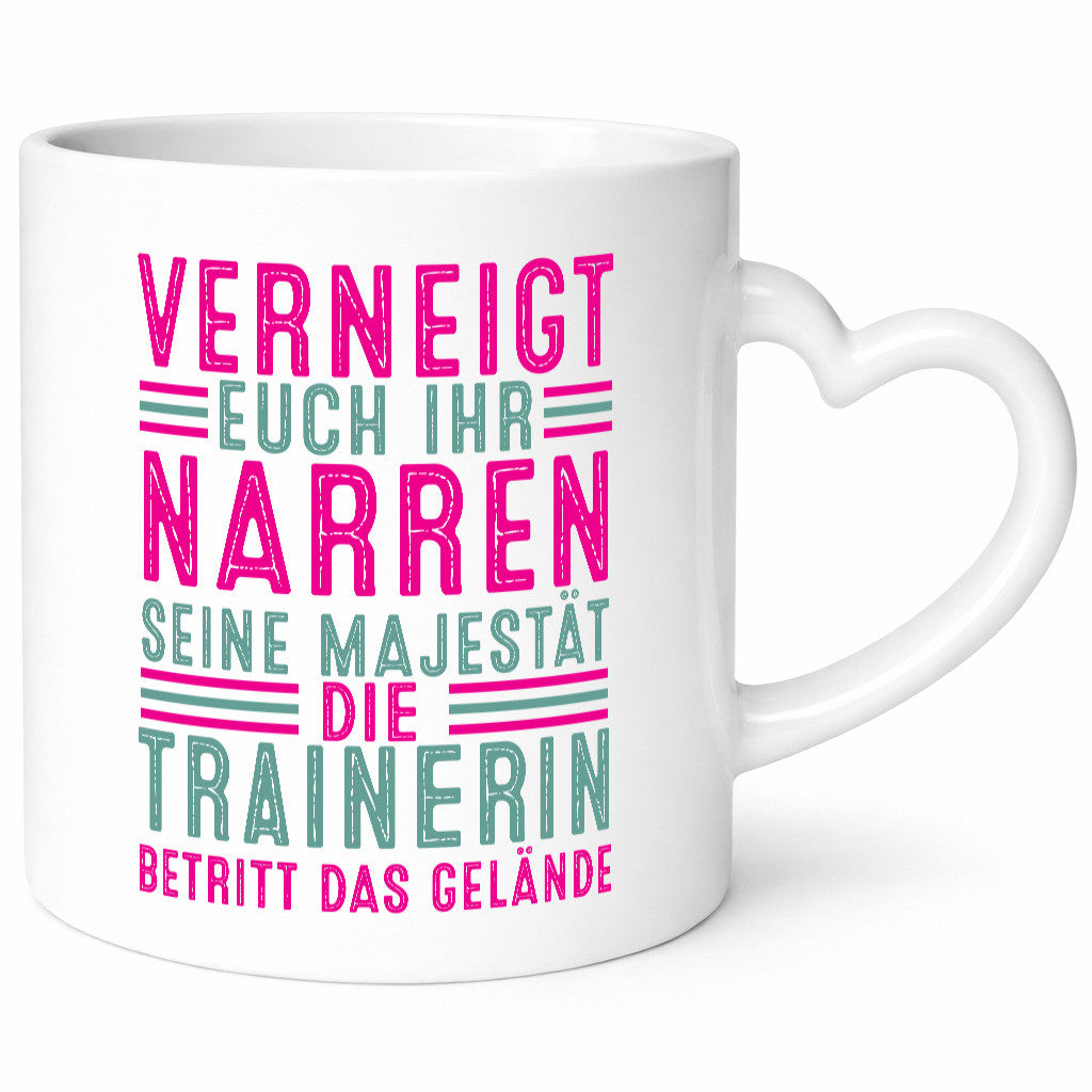 Verneigt euch: Trainerin | Sportverein Humor Geschenk Geschenkidee lustiger