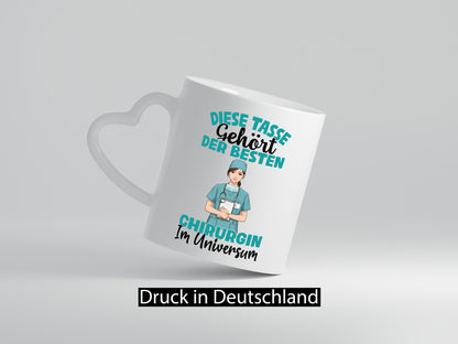 Im Universum: Chirurgin | Chirurgie Krankenhaus lustiger Spruch Geschenk Humor