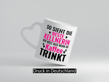 Kaffee trinkt: Kellnerin | Beruf kellnern Bedienung Humor Arbeit Kollegen Büro