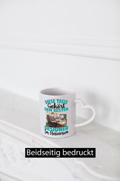 Im Universum: Designer Beruf | Mode lustig Arbeit Kollegen Büro Geschenk Tasse