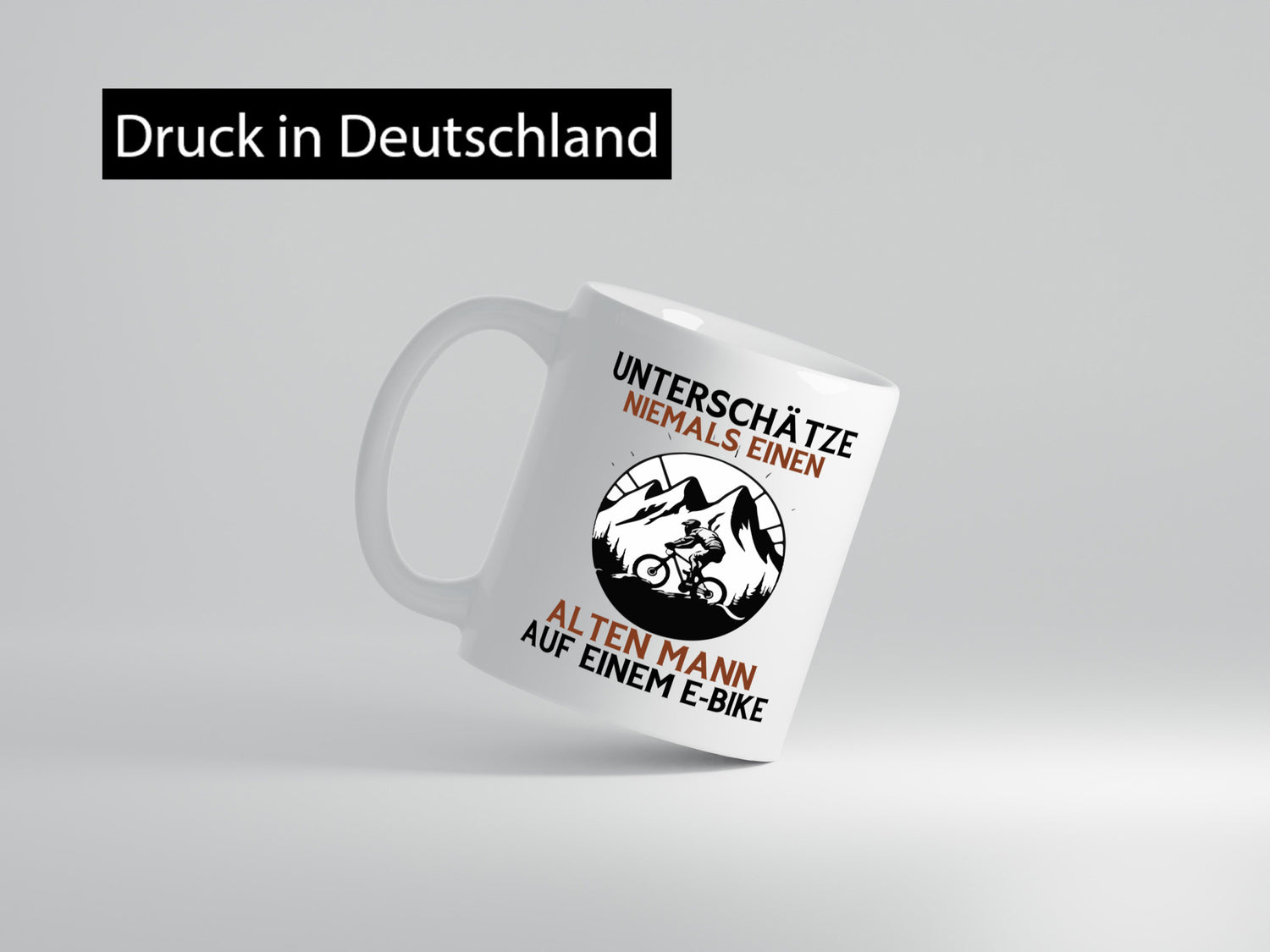 Alter man auf einem E-Bike | Radfahren Elektro Bike lustig Humor Geschenkidee