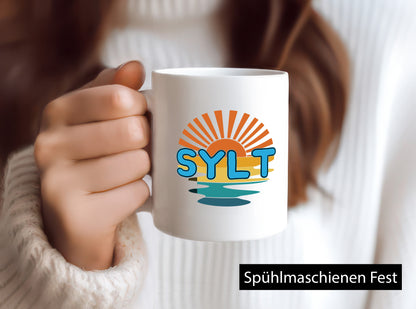 Sylt Tasse | Sonnenuntergang Sylter Möwen Motiv Geschenkidee Humor