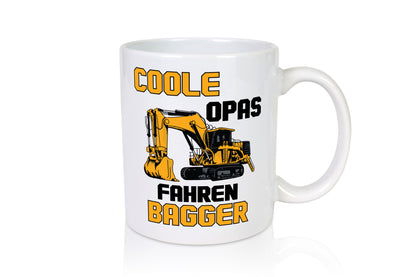 Coole Opas fahren Bagger | Baggerfahrer Opa Geschenkidee Familie Humor Tasse