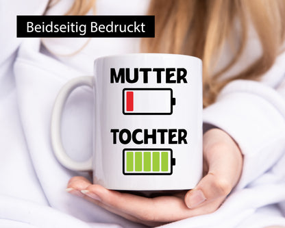 Mutter kaputt | Tocher mit viel Power Batterie leer lustig Familie Geschenkidee