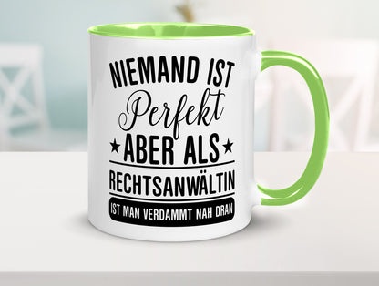 Verdammt nah dran: Rechtsanwältin | Jurstin Anwältin lustiger Spruch Geschenk