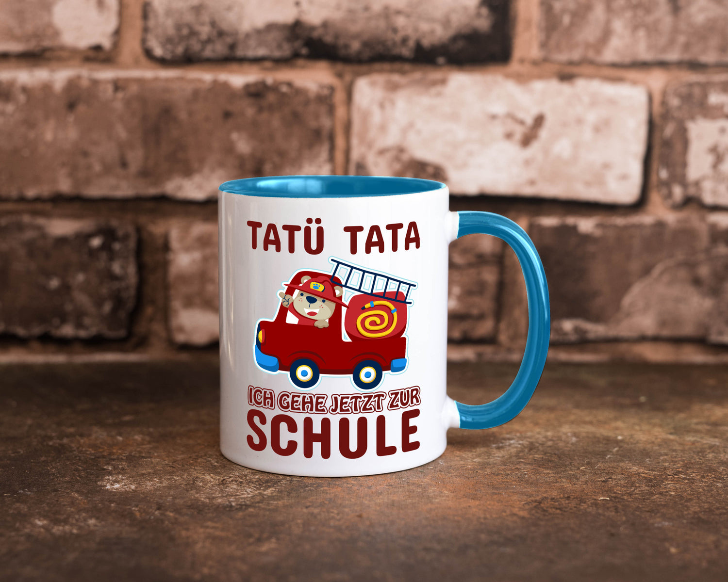 Bär in Feuerwehrauto | Tatü Tata Einschulung Tasse Humor Geschenkidee